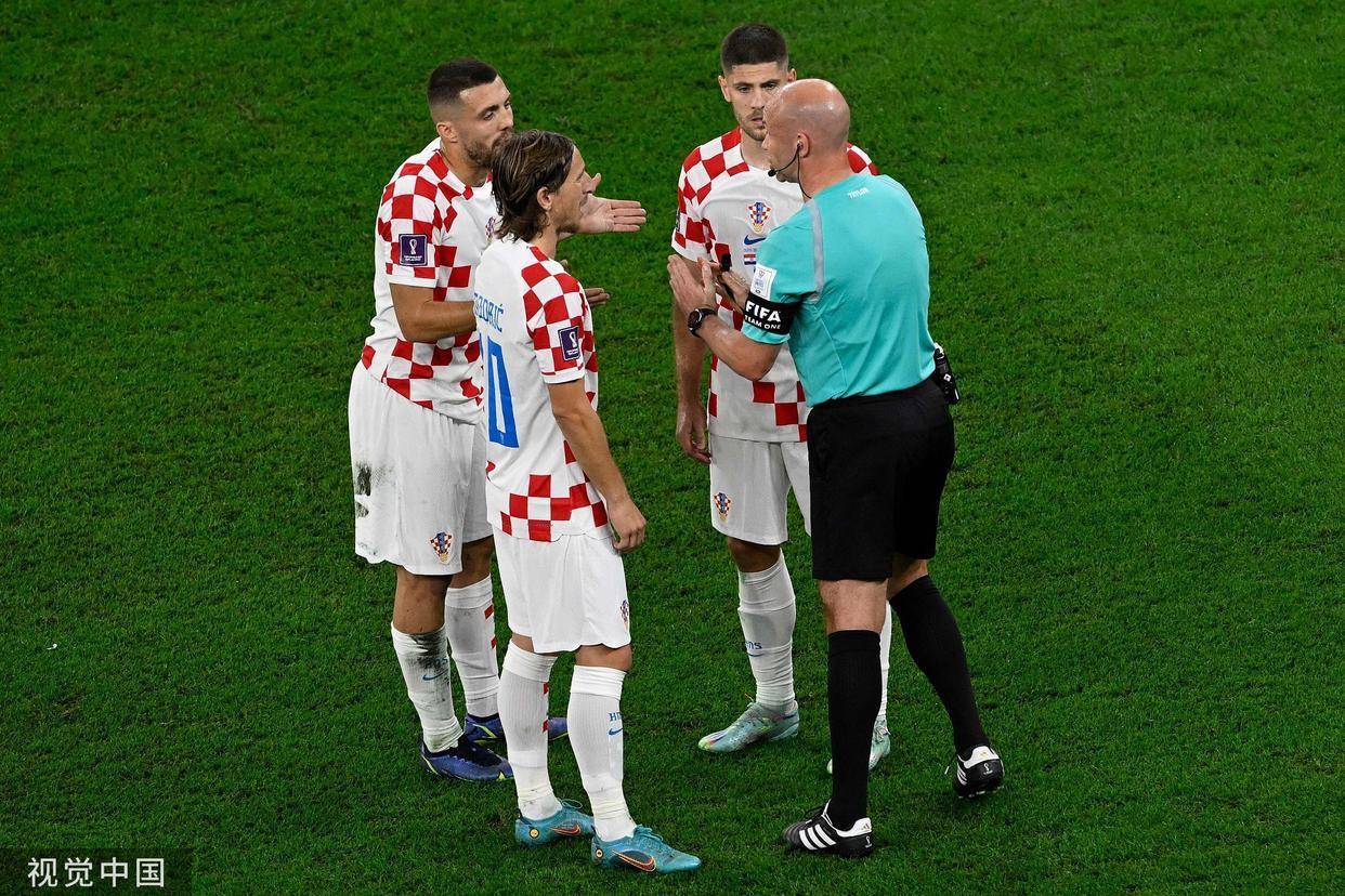 包含阿扎伦卡连续十五场比赛得分超过重要助攻，澳大利亚队不断突破！引发球迷热议的词条