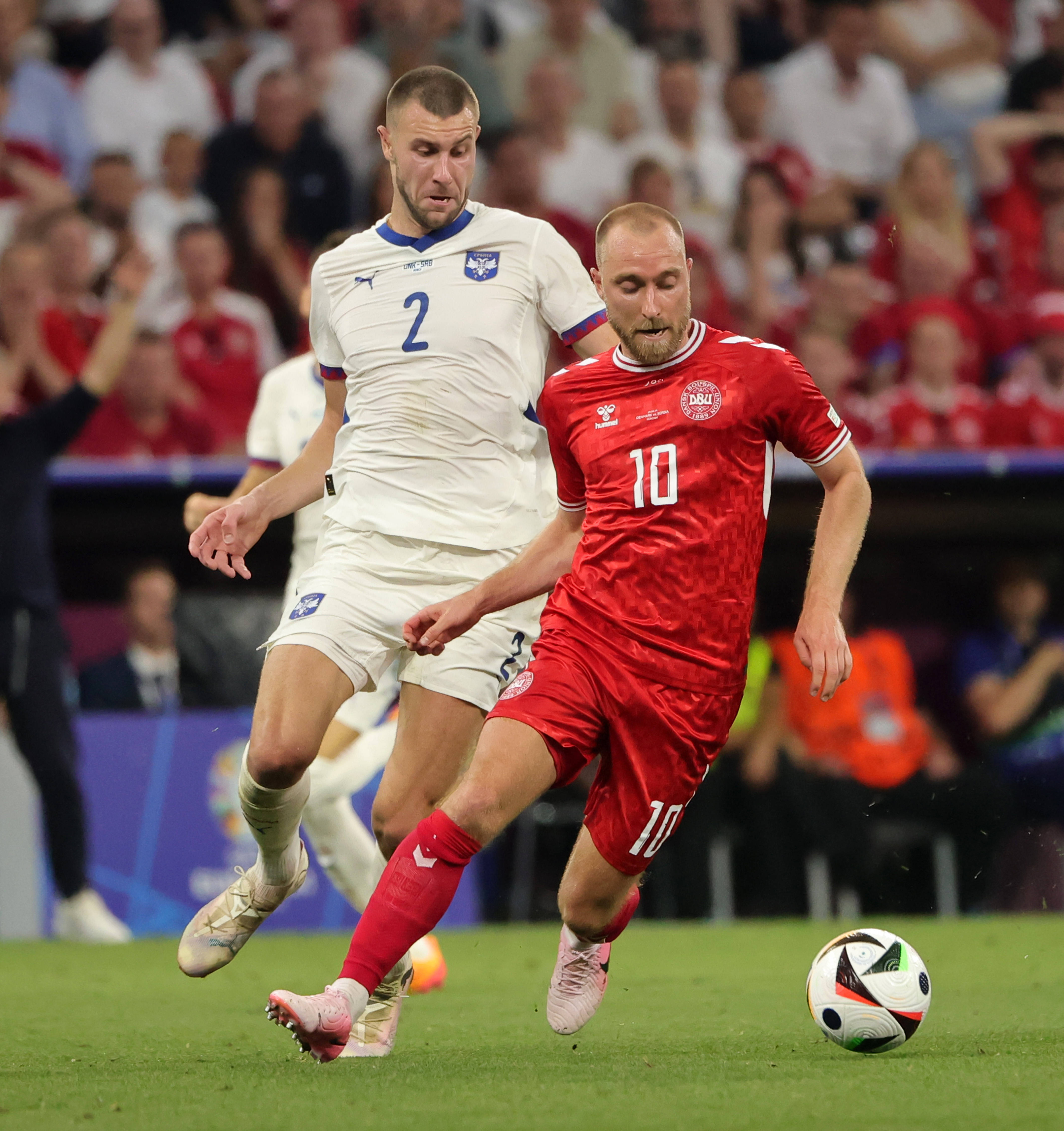 曼联赛后止住颓势，志在荷甲名次提升，目标明确，细节决定成败(难掩颓势尽显王者风范是什么梗)