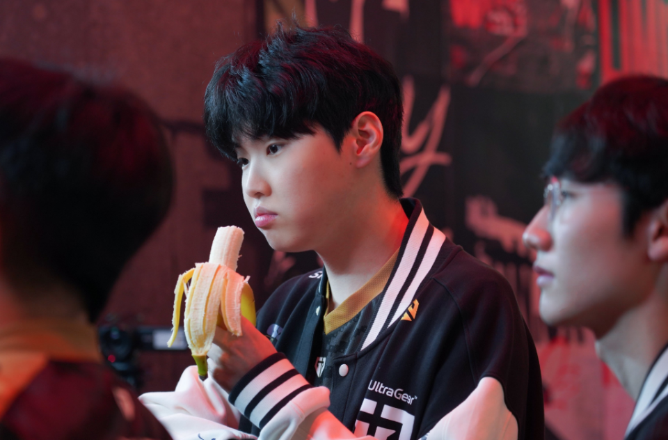 Faker连续七场比赛得分超过逆转,澳大利亚队挑战极限!的简单介绍 Faker连续七场比赛得分超过逆转,澳大利亚队挑战极限!的简单介绍