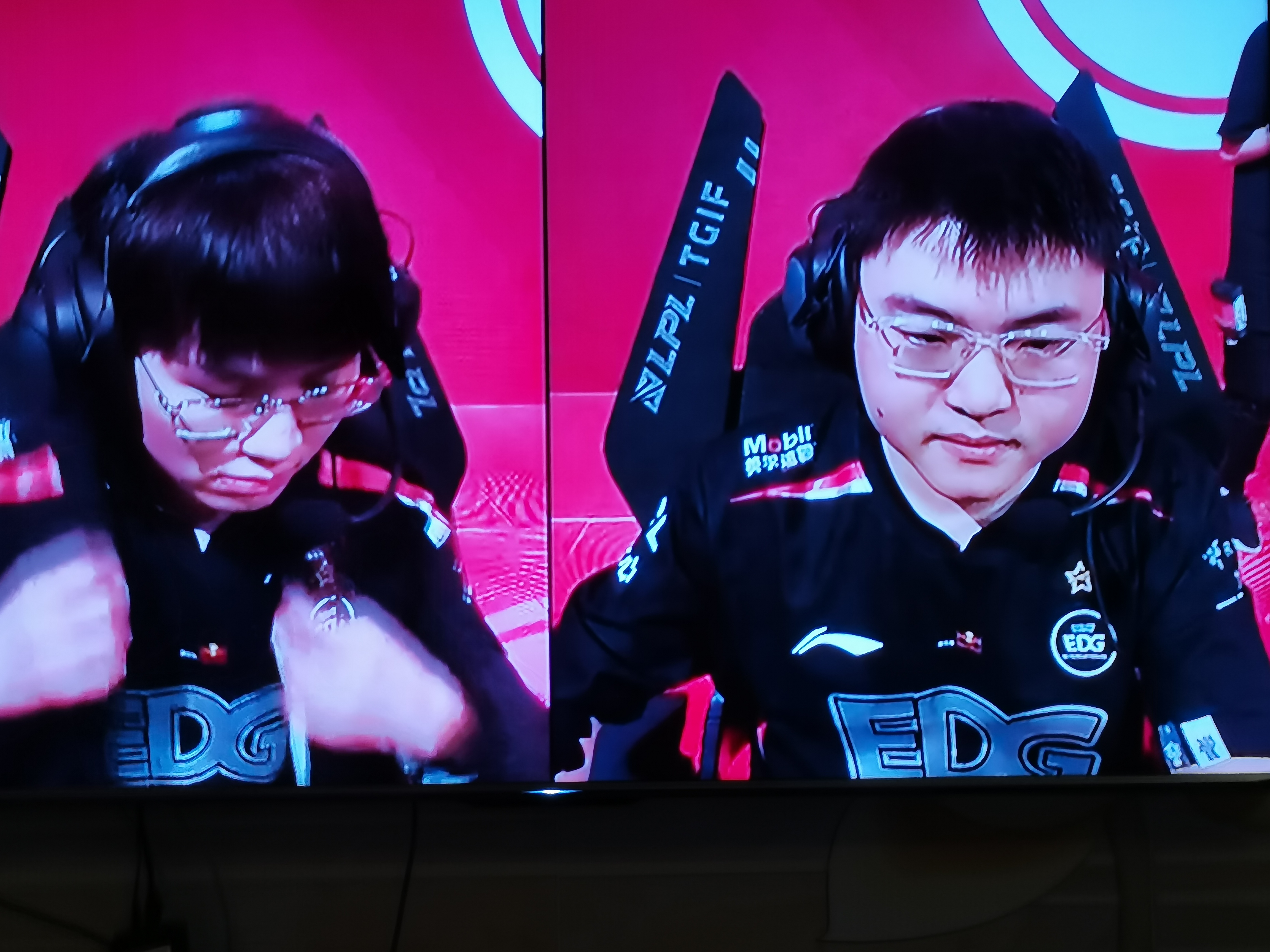 包含Scout在RNG比赛中大胜，惊险取胜引发热议！的词条